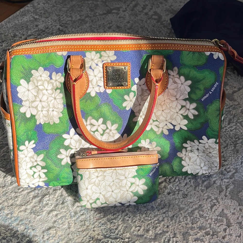 Dooney & Bourke floral midsize handbag